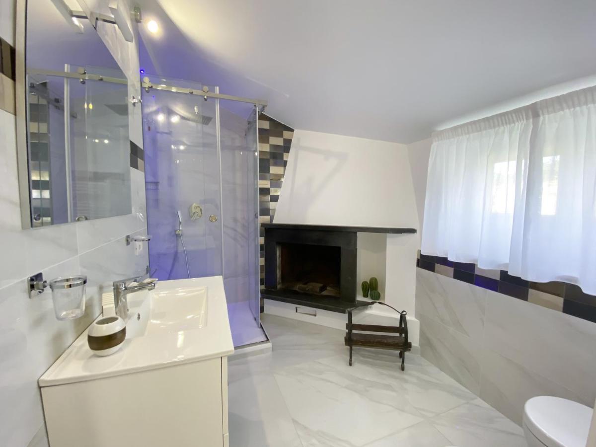 Villa Gabriella - Rooms & Breakfast サンタニェッロ エクステリア 写真