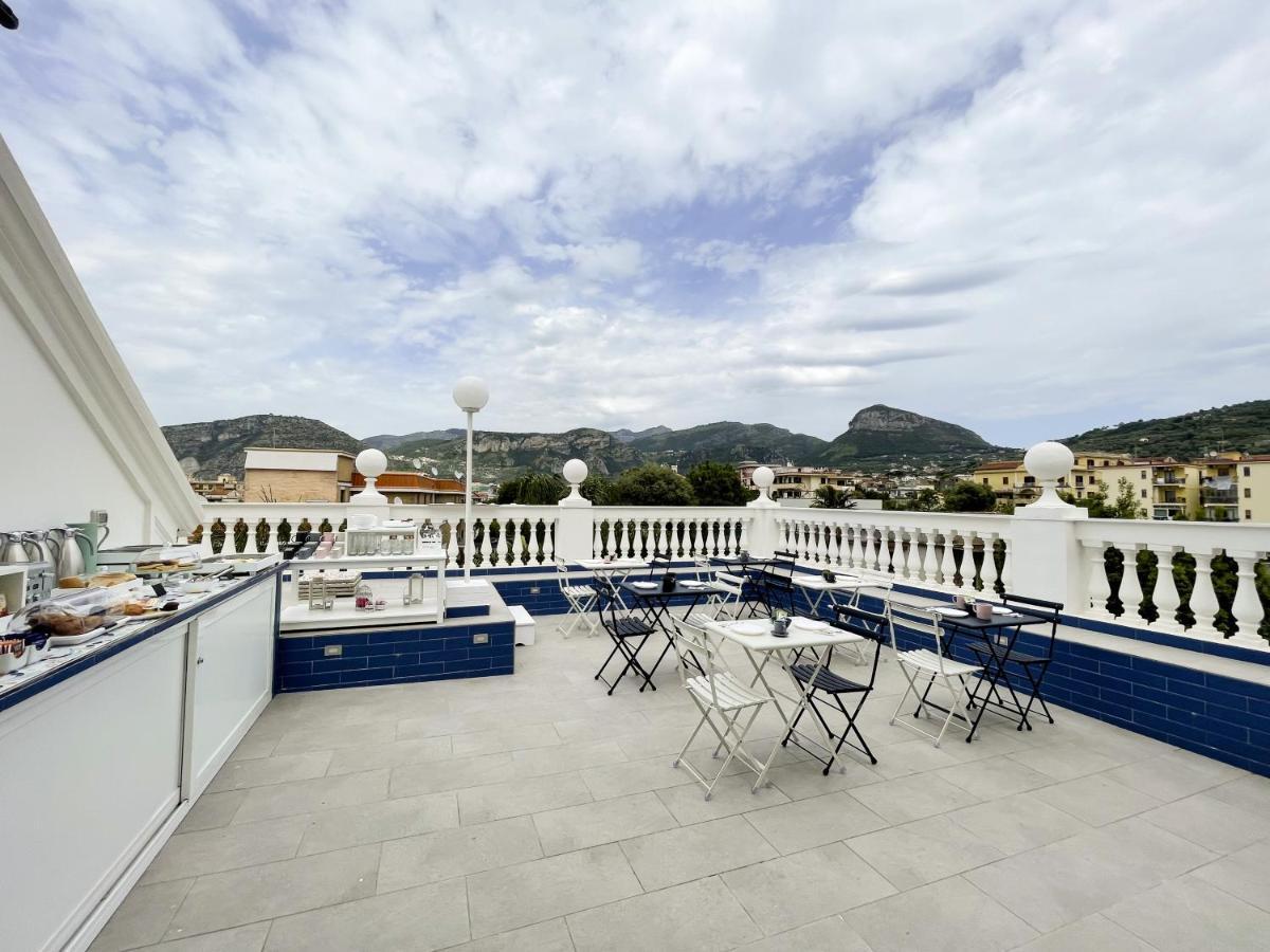 Villa Gabriella - Rooms & Breakfast サンタニェッロ エクステリア 写真