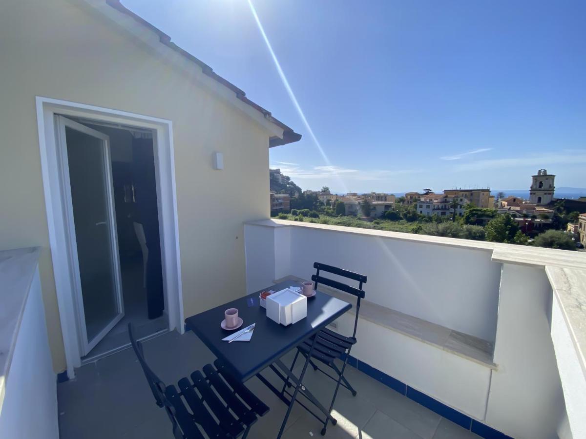 Villa Gabriella - Rooms & Breakfast サンタニェッロ エクステリア 写真